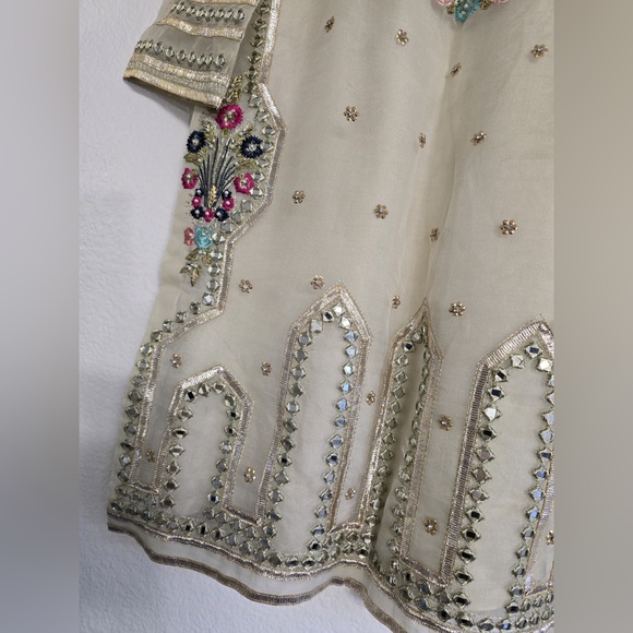 Embroidered Pakistani Indian fancy dress wedding party wear - Picture 7 of 10